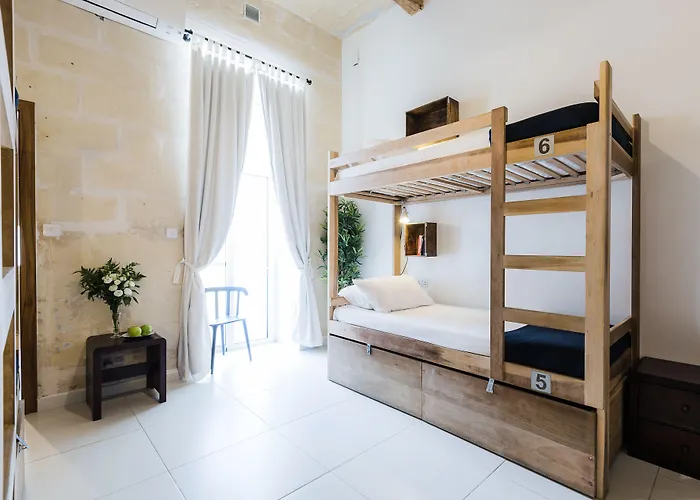 Two Pillows Boutique Hostel